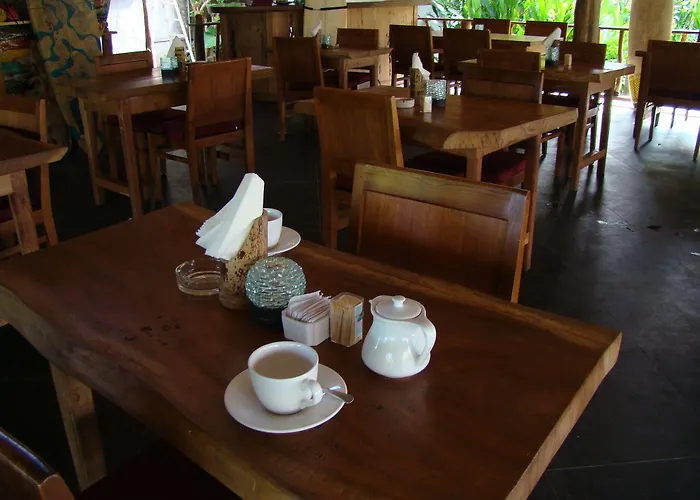 Hotel Flower Balangan